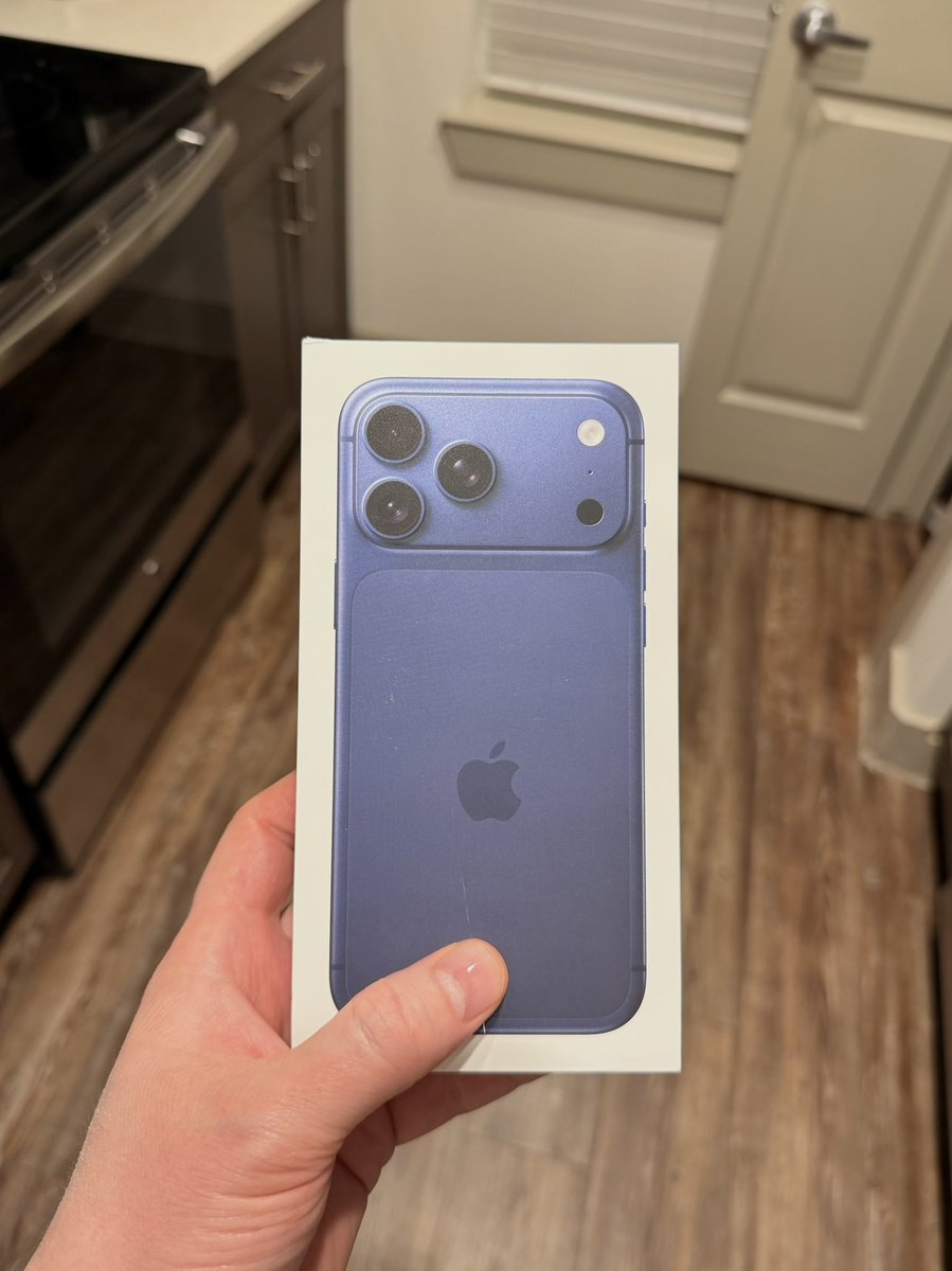 travisconnell_'s tweet photo. Idk who needs to hear this, but - Upgrade to the 17 pro max. https://t.co/nx3kLqA3DR
