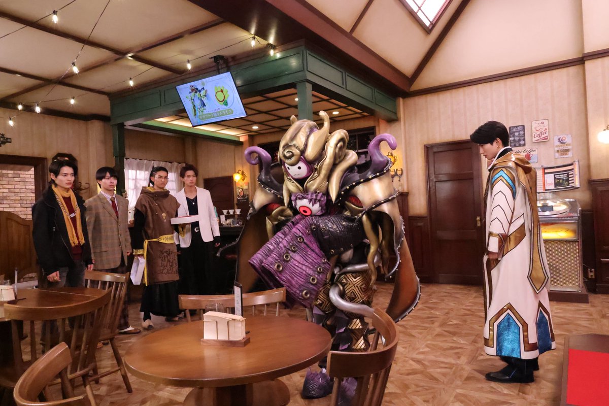 TokuRed's tweet photo. Next Week No.1 Battle

Another Gozyuger Episode 48 pics part 1

#ゴジュウジャー
#一河角乃 #戦隊 https://t.co/d8Si3wKY0c