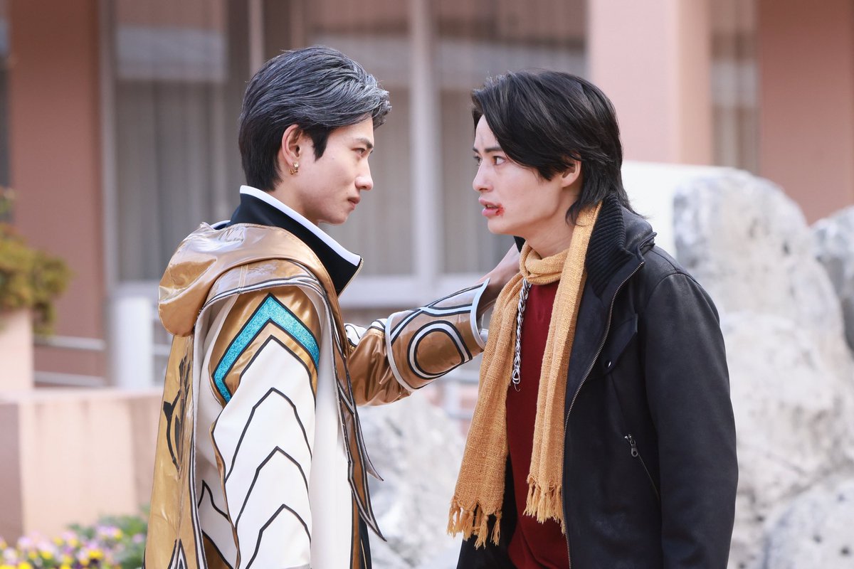 TokuRed's tweet photo. Next Week No.1 Battle

Another Gozyuger Episode 48 pics part 1

#ゴジュウジャー
#一河角乃 #戦隊 https://t.co/d8Si3wKY0c