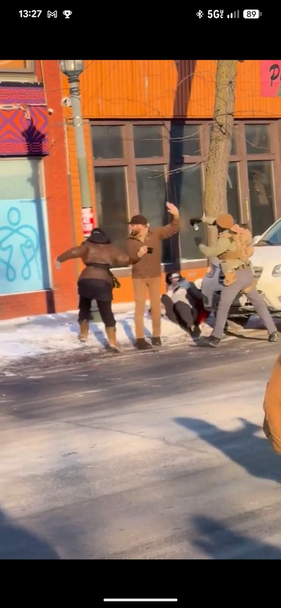 YoAdrian tweet media