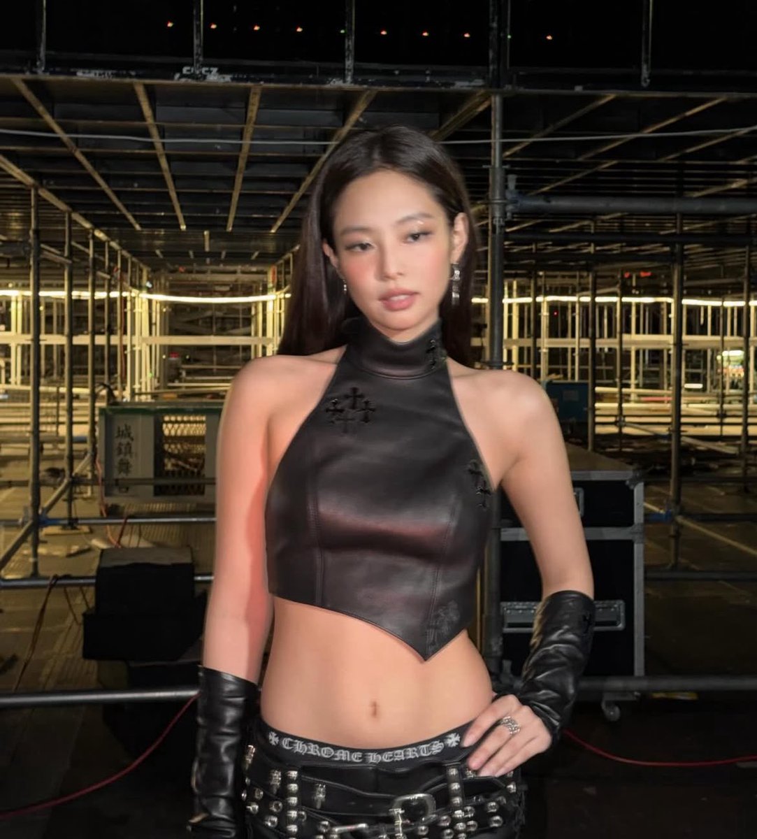 สะดือเลข1ที่ชั้นใฝ่ฝันมาก