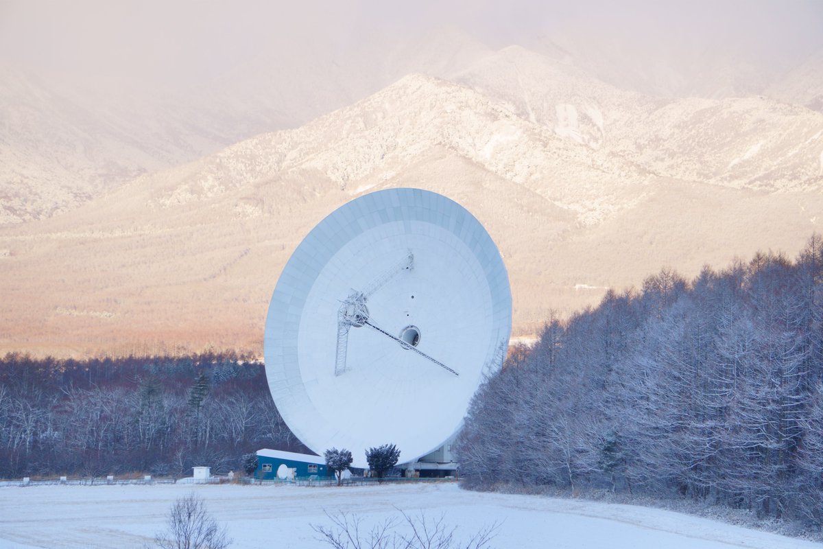 NAOJ_Nobeyama's tweet image. 寒波の影響で #国立天文台野辺山 にも雪が降り、あたりは真っ白です⛄️