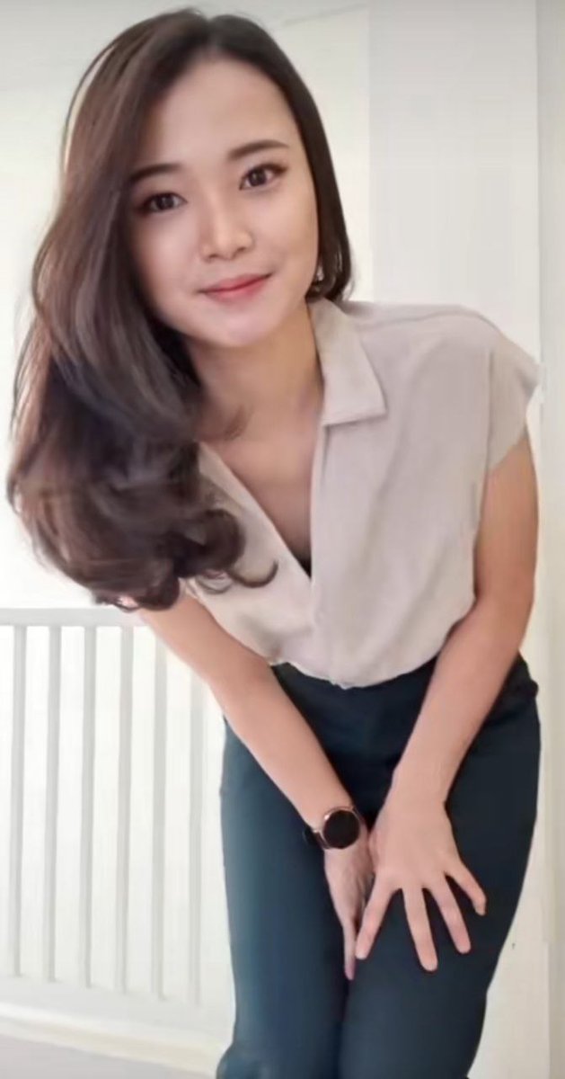 niuniuset's tweet photo. 17)Beberapa minggu kemudian vela pun diajak jalan bareng circle teman nya itu dan dia menikmati nya. Waktu berlalu dan mereka semakin dekat, vela diperlakukan dengan baik disana. Beberapa acara party atau clubbing vela mencoba. Tidak ada tamparan, tidak ada rambut yang dijambak https://t.co/byxzm1GVLb