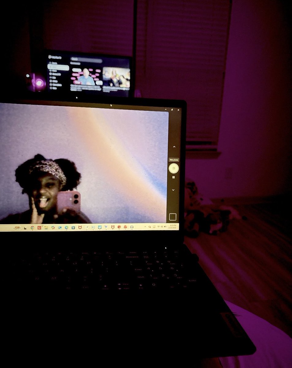 cum2pluto_'s tweet photo. me + low exposure against the world 😩 https://t.co/gYYexQtOIQ