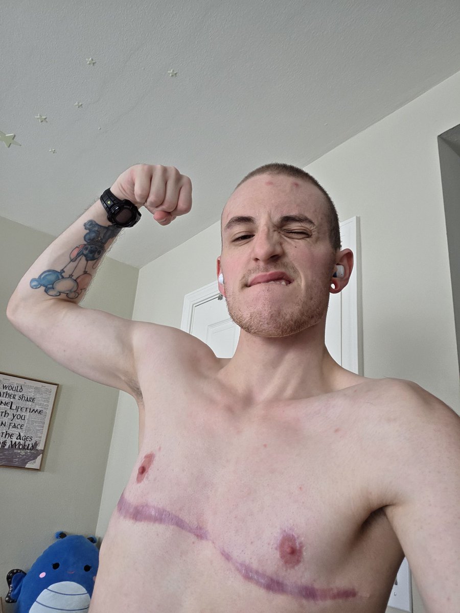 TransKingRyder's tweet photo. Making progress, I'm feeling great. Anything is possible if you put your mind to it 💪🏽 it's all about mindset. I'm excited to see the progress in a month from now 😊 #gay #transkingryder #transman #gaypornstardreams #MindsetMatters #LGBTQIA #PositiveVibesOnly #workoutmotivation https://t.co/63i7ZXiaYo