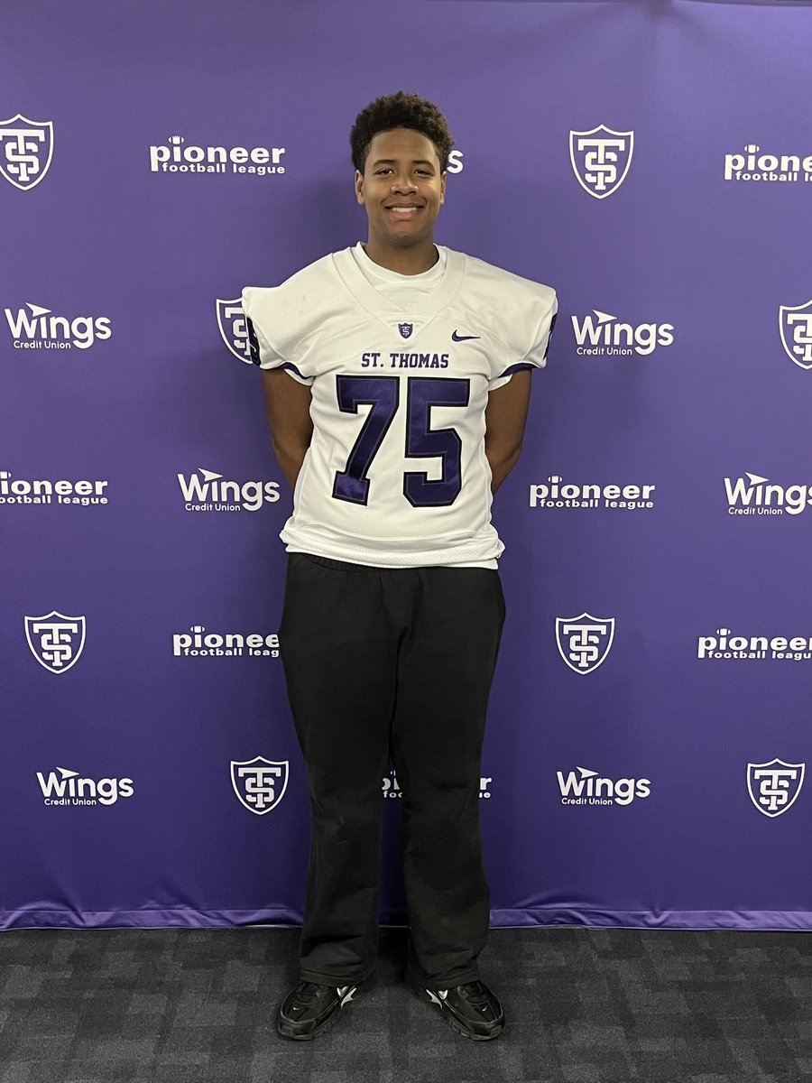 Makai_Phillips3's tweet image. Thanks for the invite St.Thomas had a great time @AaronHaigler @Coach_Caruso @impactt1life @decarlos319