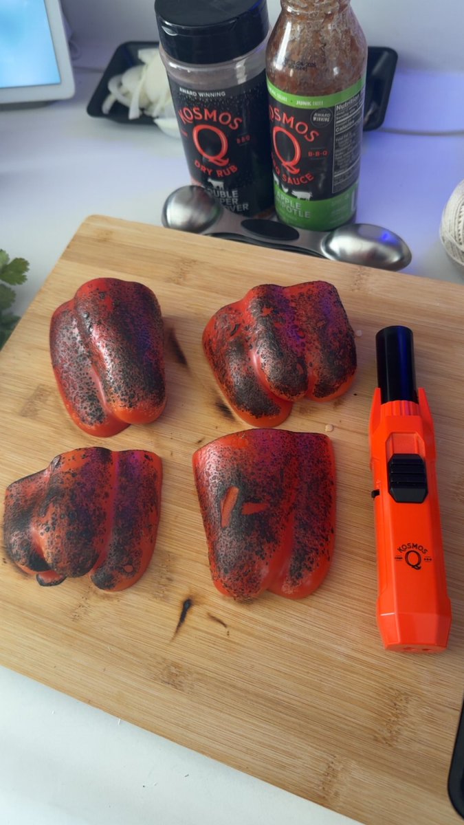 MarkDillonB's tweet photo. Kosmo’s Pepper Pinwheels with Fiery Apple Chipmichurri Touchdown https://t.co/ljxzBTZoNB
