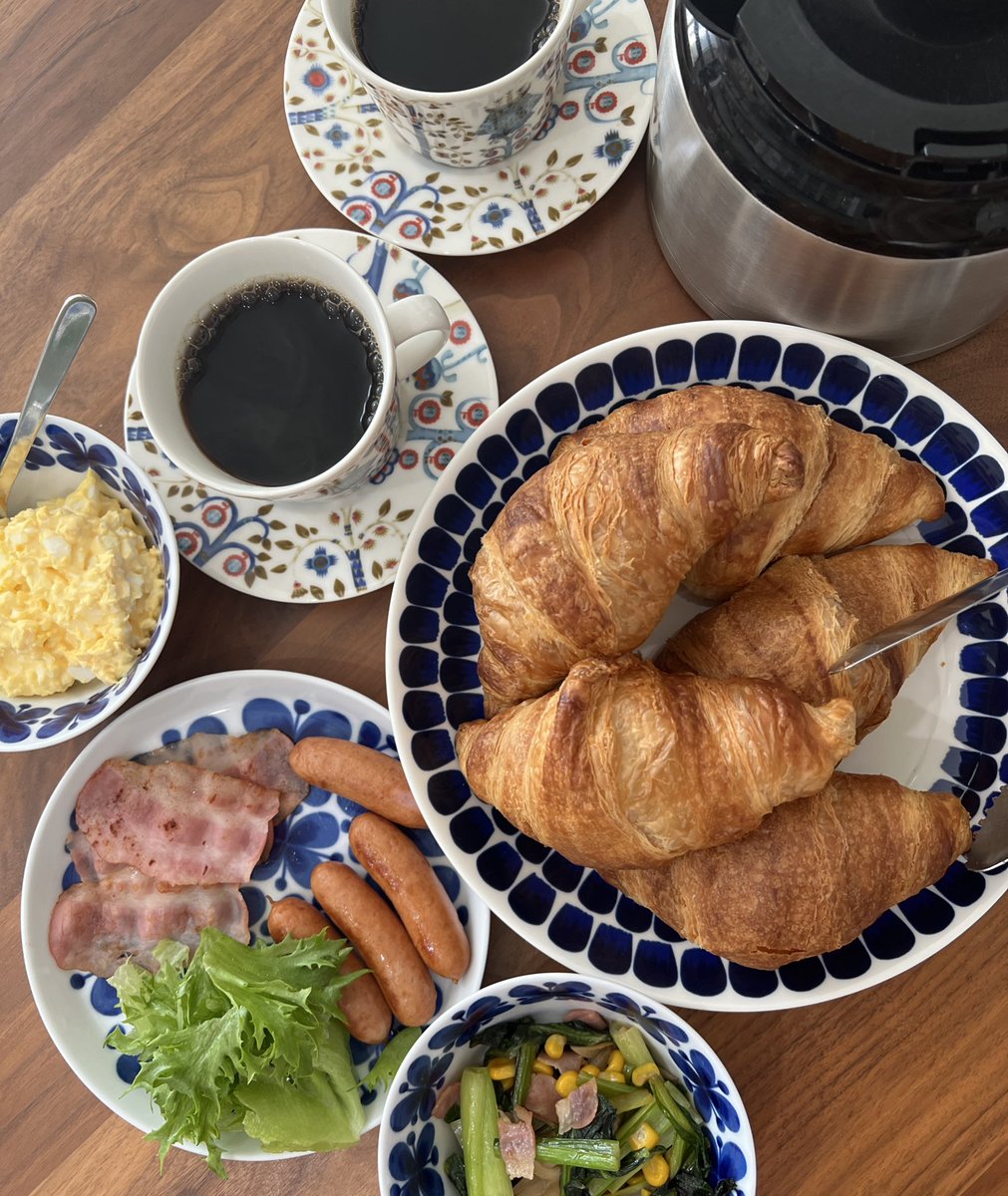 uchan_gohan's tweet photo. サンドイッチ各自ご自由に～
朝ごはん🍞

 #おうちごはん #朝ごはん  #朝食 https://t.co/qKqAXV7LkZ
