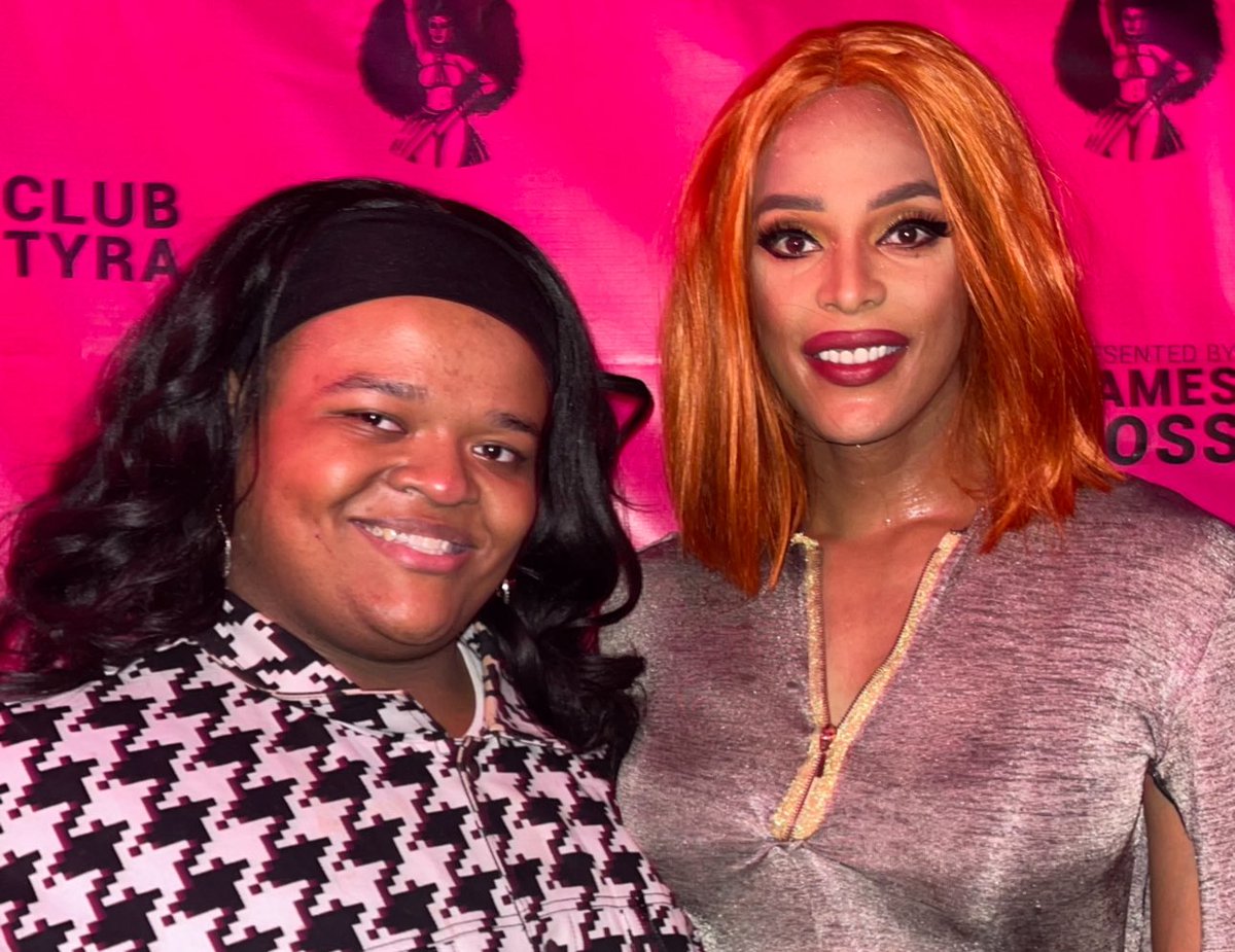 Queenie IMAN GLAMAZON ✨ tweet media