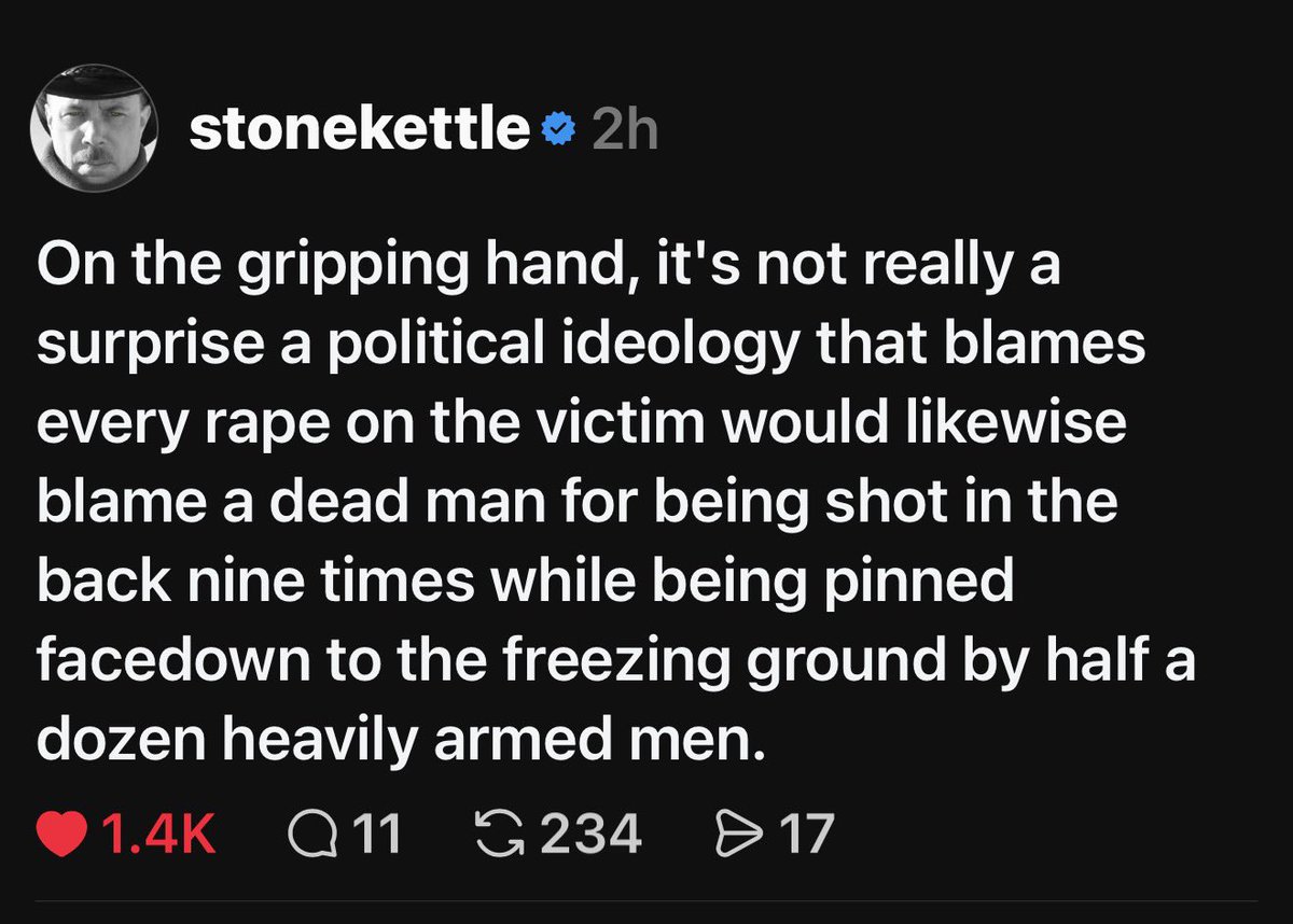 RandomWhiteGuy tweet media