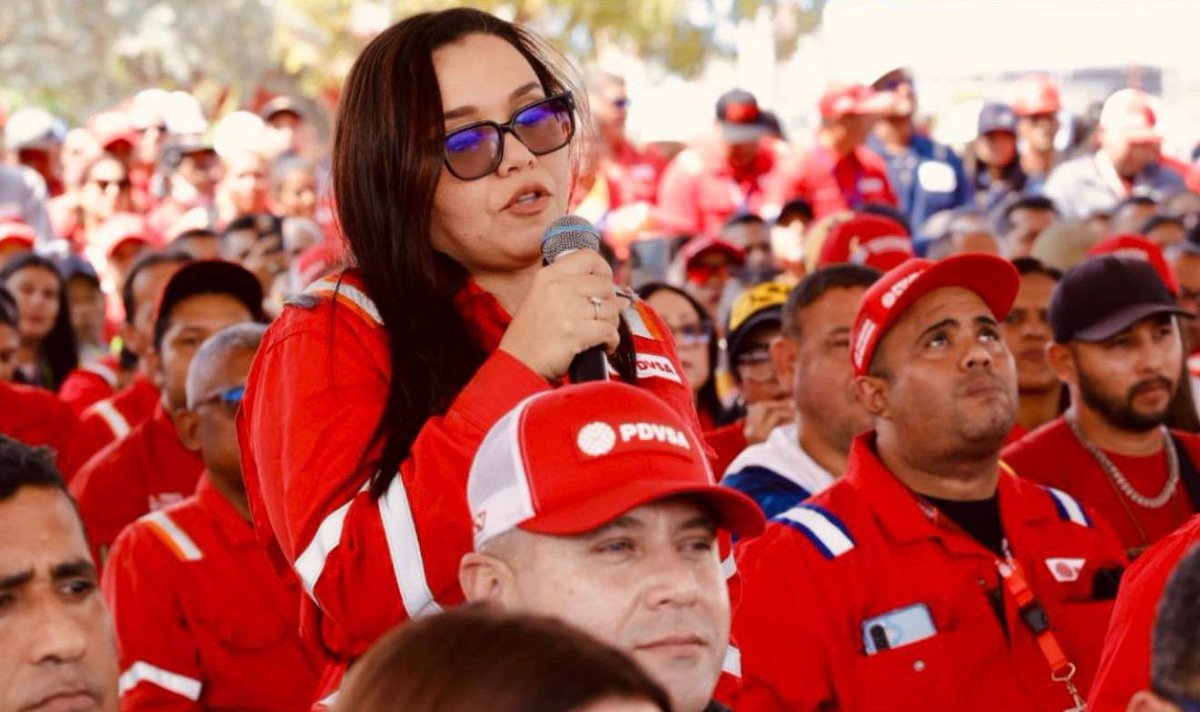 La consulta se efectuó este sábado en las instalaciones del Complejo Petroquímico José Antonio Anzoátegui, liderada por el presidente del Parlamento, diputado Jorge Rodríguez, el 1er. vicepresidente y la 2da. vicepresidenta, diputados Pedro Infante y Grecia Colmenares