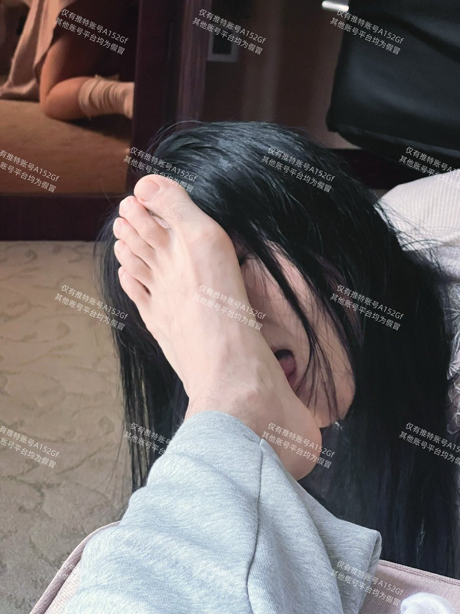 不搞艺术就搞你 tweet media