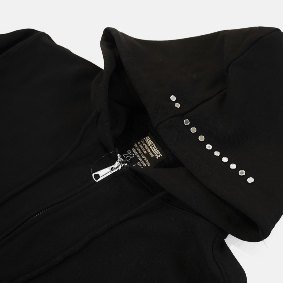 damechance28's tweet image. ご好評につき完売していた
STUEED ZIP HOODIE 【L size】
多くのお声をいただき、再販が決定しました。

#デイムシャンス
#ZIPHOODIE