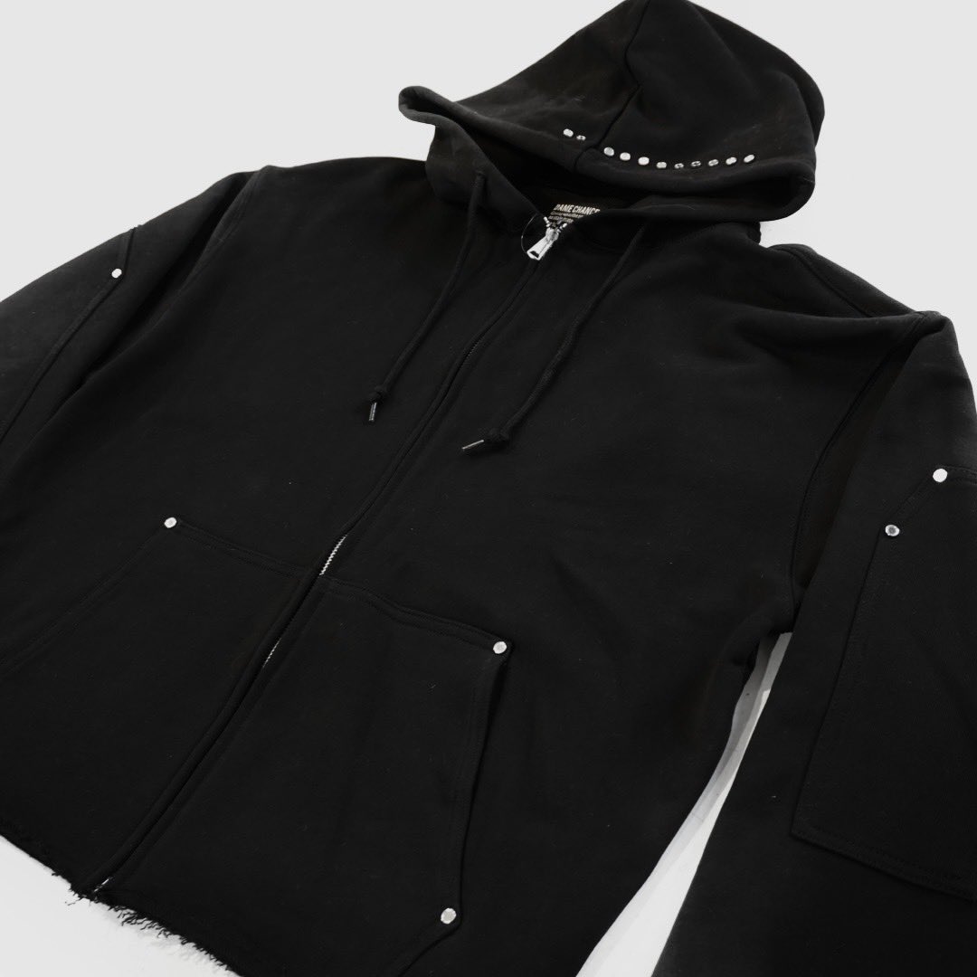 damechance28's tweet image. ご好評につき完売していた
STUEED ZIP HOODIE 【L size】
多くのお声をいただき、再販が決定しました。

#デイムシャンス
#ZIPHOODIE