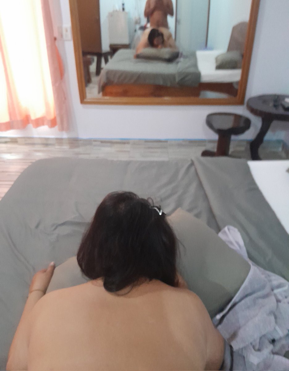 chubby girl tweet media