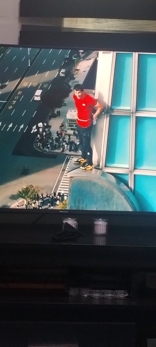 glenicita_'s tweet photo. 🫣😱#skyscraperlive https://t.co/bX1DYrloqR
