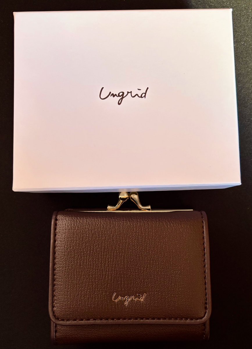 Noooise__'s tweet image. おにゅーのお財布きたᖛ ̫ ᖛ
諸々重なって通常価格の半額以下で買えたのアツい✌️
ここのお財布全部シンプルだし色味も落ち着いたものばかりだからすき😌