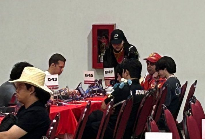 Jimcarona tweet media