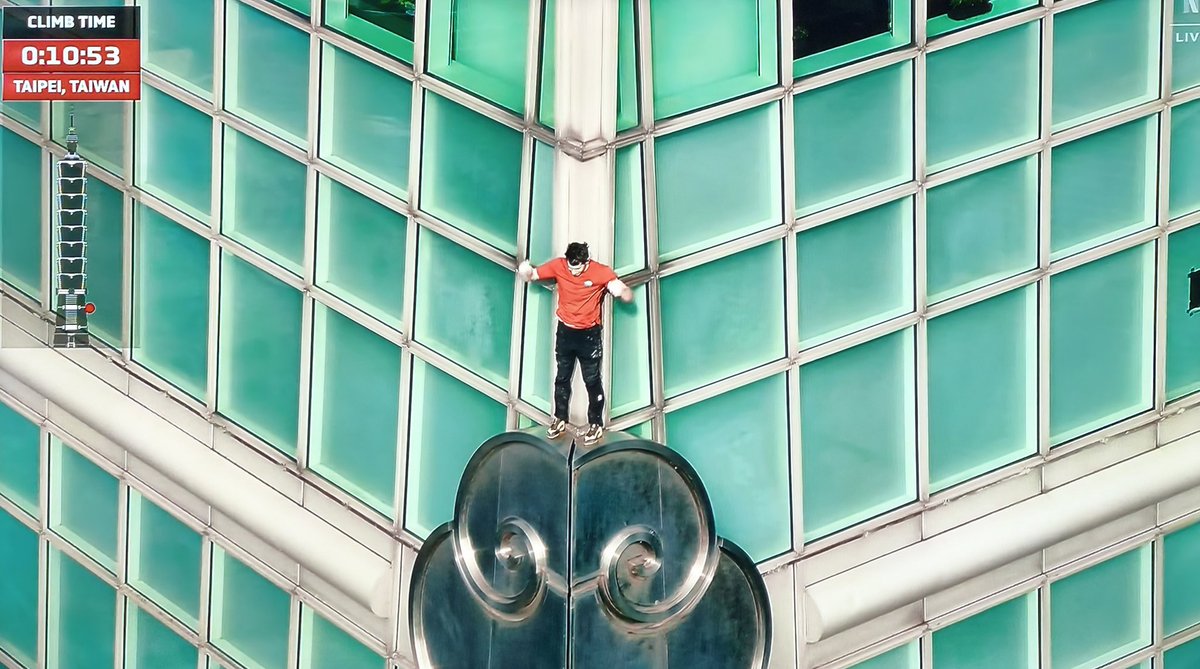 Unbelievable #SkyscraperLIVE