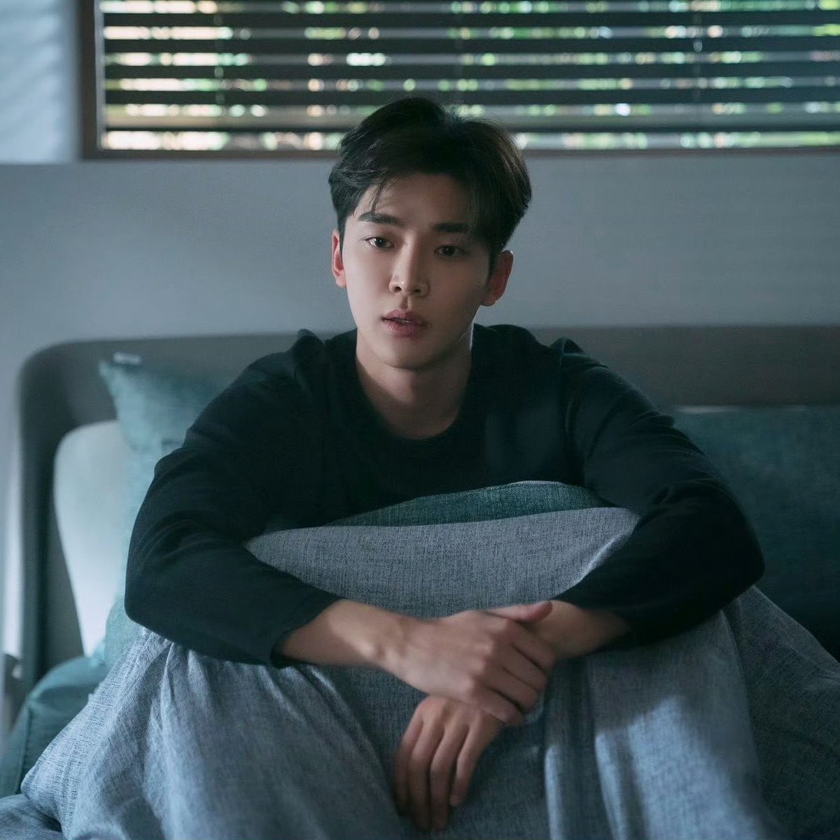 D-456

おはよう日曜日❄️

寒いけど楽しい休日をʚ♥ɞ

#ROWOON #ロウン #로운 #김석우