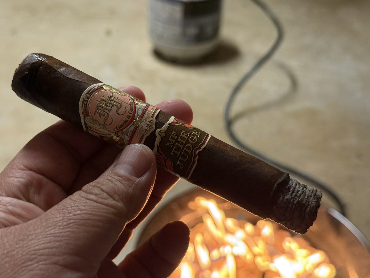 Rick (@lagranhoja) on Twitter photo 