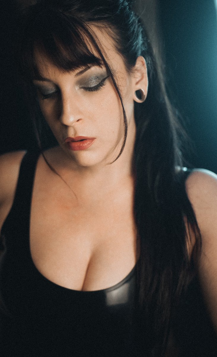 Déesse Slan 🦋 (La sainte noire) tweet media