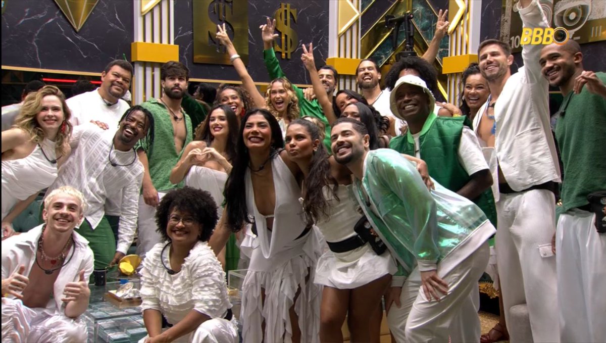 cfaprenault's tweet image. Do terceirão pra vida! 🤣🤍

#TeamRenault #BBB26