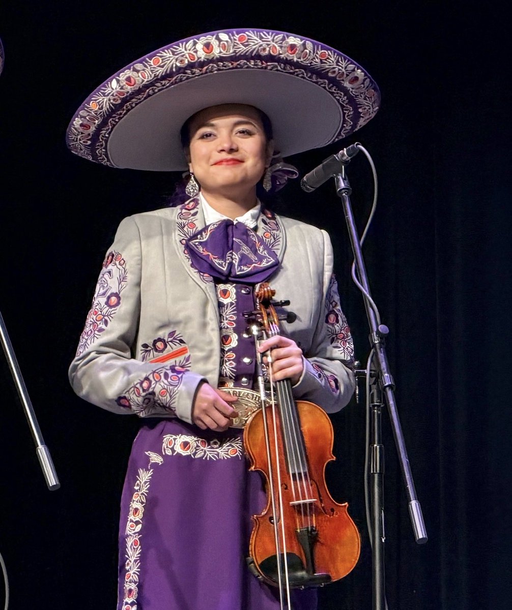 Mrs. C. Castaneda tweet media