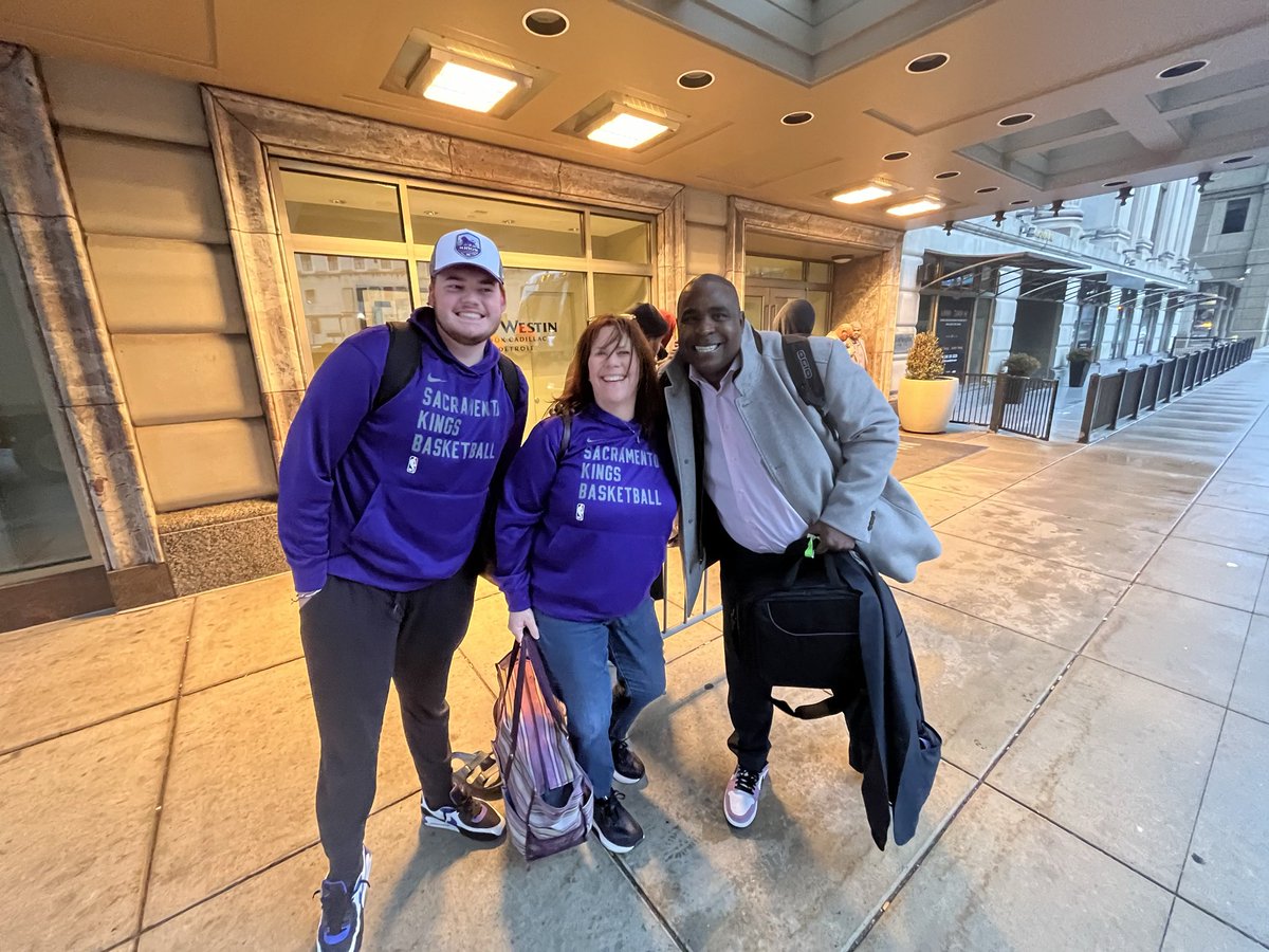 Hey <a href="/KyleDraperTV/">Kyle Draper</a> 
We were all set to catch the <a href="/Sacramento/">Sacramento Kings</a> Kings &amp; you in person tomorrow, but the weather had other plans!
We love the Kings and watch every game, we are so disappointed — we’ll have to make it happen next year. 
Go Kings! 👑🏀 <a href="/devbstar/">Devon</a> <a href="/danstarcher/">Dan Starcher</a>