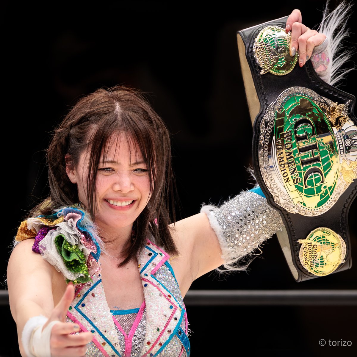 岩谷麻優 選手 背負い続けた孤独も、 手を取り合った絆も、 すべてを