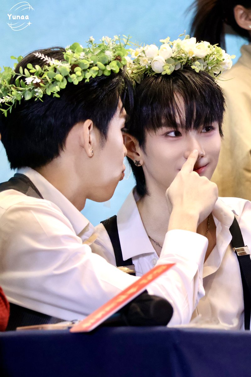 👋🏻👋🏻

AAS FS IN NANJING 
#AuAuSaveFSinNanjing
#AuauSave #อู่อู๋เซฟ
#auautnp #savewrg