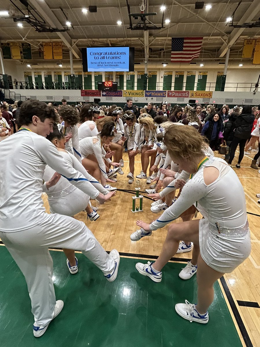 ✨Stars on 🔝✨1️⃣st place 🥇 out of twelve amazing teams! Congrats to <a href="/eg_cheer/">なかじままゆう</a>  and @lthscheerleading  on top 3️⃣ finishes! Thank you @fremd_cheer for hosting a flawless competition!  Next stop 🛑- SECTIONALS! 🩵 #NGUAFFP