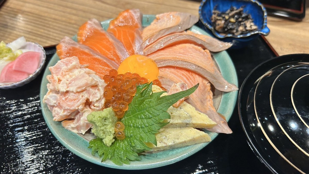 namihei_sushi's tweet photo. おはようございます‼️

１１時ランチオープン✨

皆様のご来店お待ちしてます🙇‍♂️ https://t.co/1gjrNwBujJ