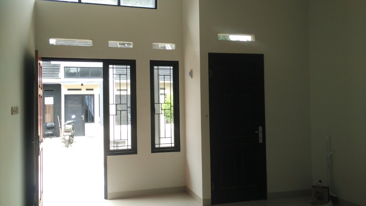 filsaf's tweet photo. DIJUAL CEPAT/ URGENT/ BU: 
Rumah town house di Cilodong, Depok LB/LT: 45/87, 2KT 1KM, Carport, Listrik 1300 watt, Jet Pump.
Lokasi strategis dekat GDC.
- 1.5 km Al Azhar / Budi Cendekia
- 2 km RS. Citra Medika
- 5 km St. Depok
Rp 500 juta nego sampai deal
08129206631 (WA) https://t.co/AZOj3QoHZt