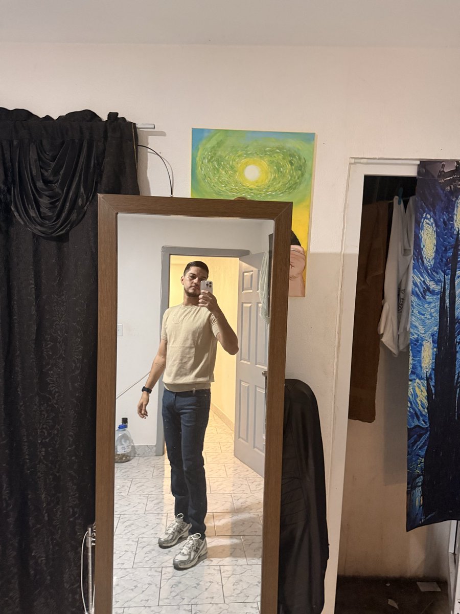 AL97RG's tweet image. Como me fui y como regrese jajajajajaja
La universidad apaga mi brillo