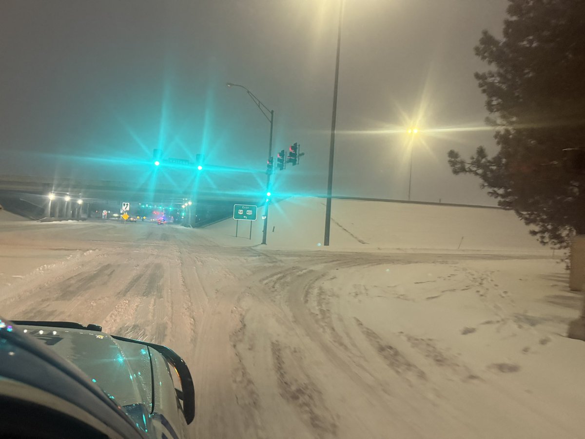 Meteorologist Lucy Doll tweet media