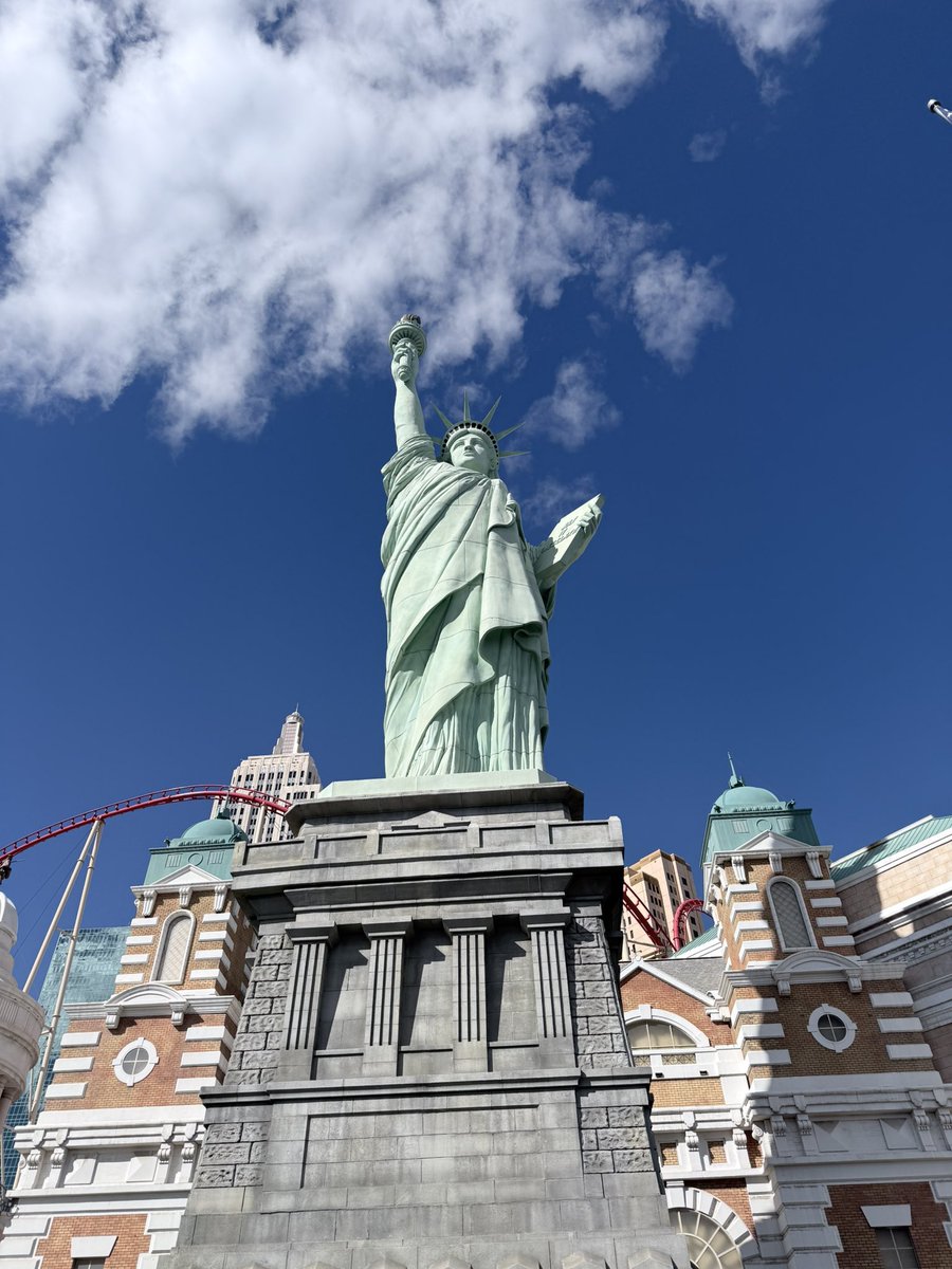 godly_woman777's tweet photo. Had fun at Vegas today… the show girls were really triggering😵💫… didn’t get any pics of them 💔
#Vegas #Vaction #nsfwtwt #GOONERPRIDE #goonette #nolimits #taboo #Unethical
Luv you all 💋 https://t.co/5Ds4CGdbuD