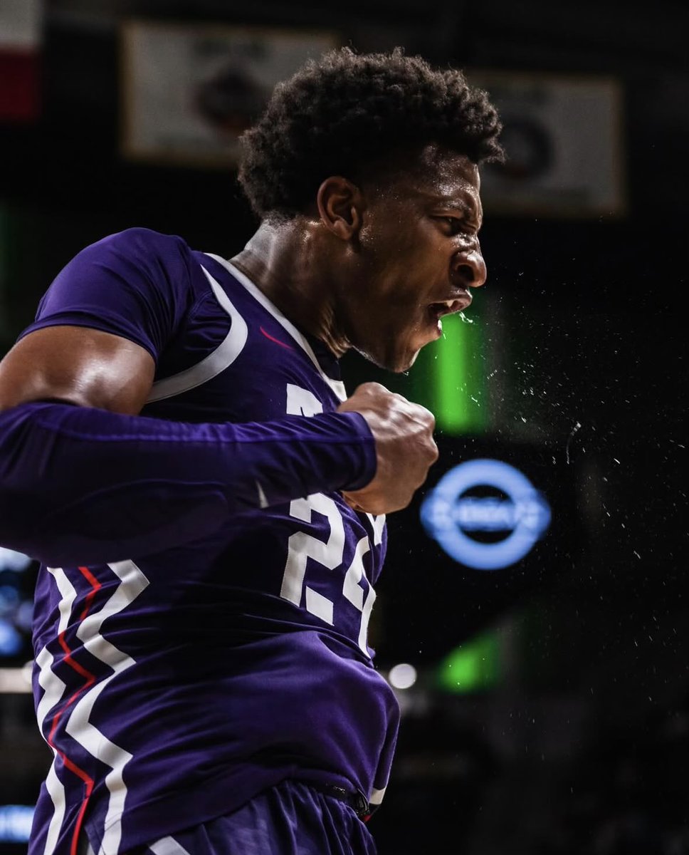 GirimonteNicky's tweet image. Xavier Edmonds in TCU’s win at Baylor:

23 PTS (career high)
10 REB
1 BLK
1 STL
6-11 FG
11-13 FT (career high)

Balled out when the Frogs needed him most