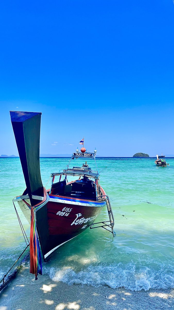 3svn_'s tweet image. S’il vous plaît