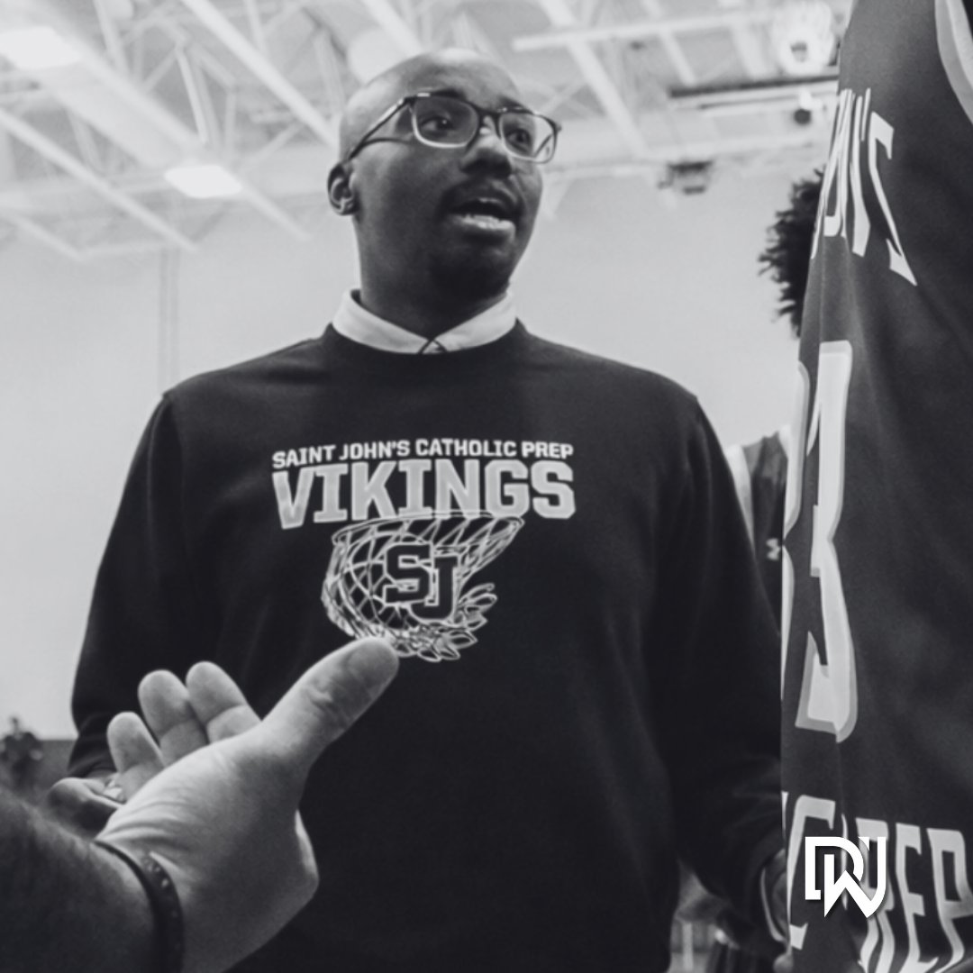 Devin Williams tweet media