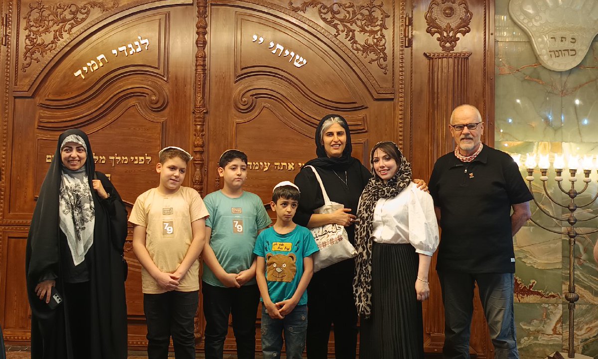 timand2037's tweet photo. Dozens of Iranian mosques were burned by CIA-Mossad terrorists in January, but not a single Synagogue. Iran has around 100 synagogues, 30 in Tehran. Photo: with Jewish kids at the Abrishami #Synagogue in central Tehran last October. https://t.co/w4o3ihU0k1