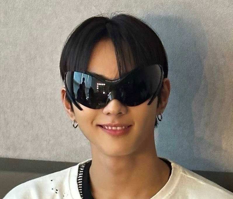 heesojkitty's tweet image. IM CTFU😭😭😭😭