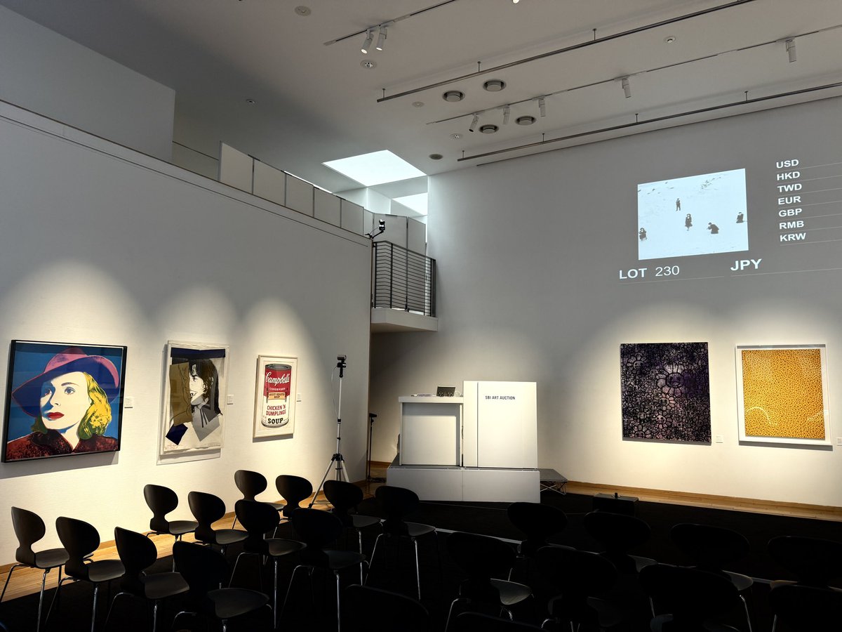 本日11時より「第76回SBIアートオークション｜Modern and Contemporary Art」を代官山ヒルサイドフォーラムにて開始いたしました🎨YouTubeでもライブ配信をご覧いただけます。Our  auction has just started at 11:00AM(JST) today! YouTube streaming is also  available ...