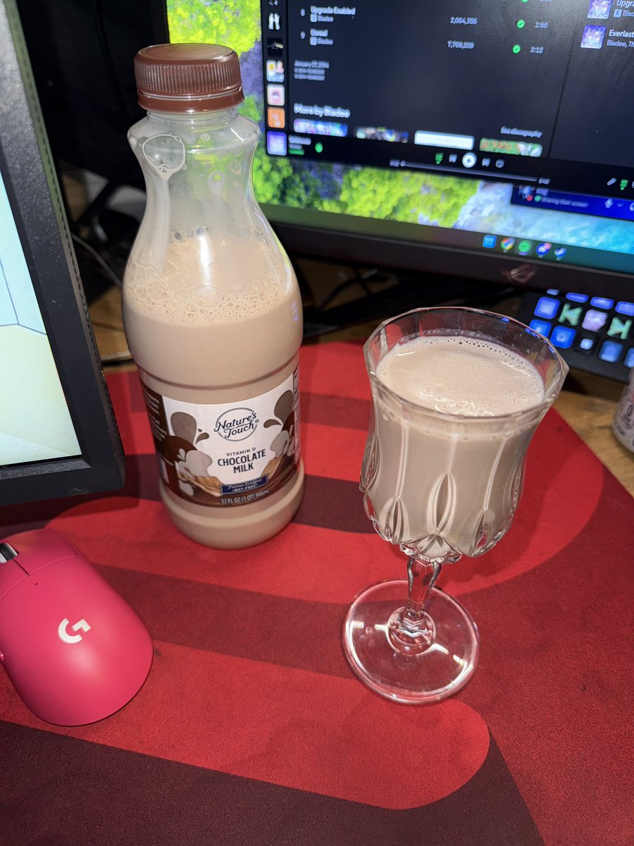 _sogz's tweet image. we getting f**ked up tonight 🖕🖕