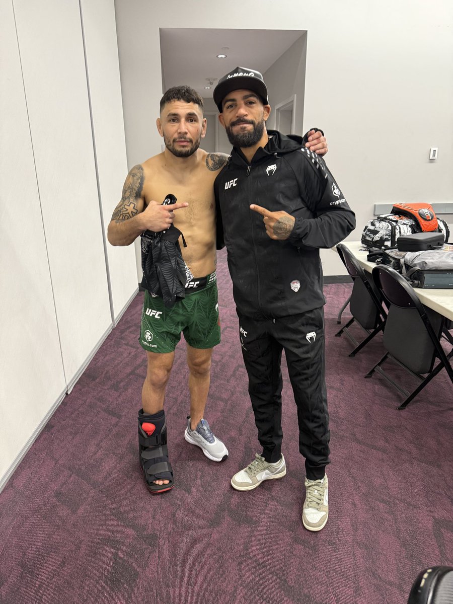 Welp didn’t keep my hands up and got caught. 💔

Ref said “keep your chin up, that’s on me”. While waiting for judges call. Guess he felt he could’ve let me fight a lil more too after waving it.

Wish he had, i felt the fight was still there to fight. 

Doc said I’m fine. 40 days