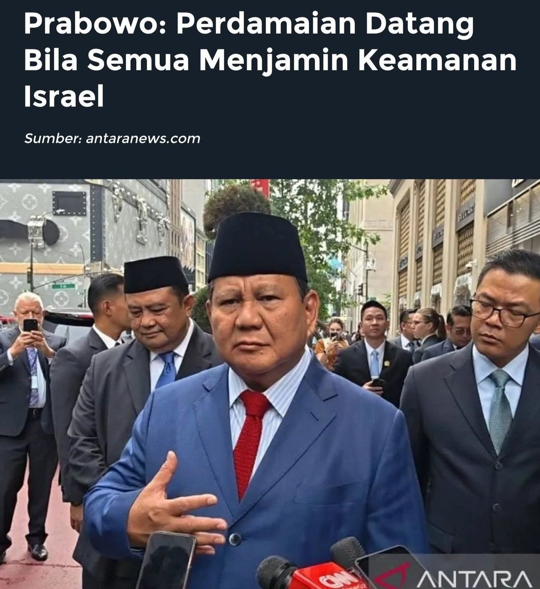 Menjelang wafatnya Rasulullah bersabda:
Sungguh,aku akan mengusir orang-orang Yahudi dan Nasrani dari jazirah Arab hingga aku tidak meninggalkan kecuali muslim.
Hadist riwayat Muslim.

Hendaknya seorang pemimpin di negara yg mayoritas islam haruslah muslim yg faham sejarah islam