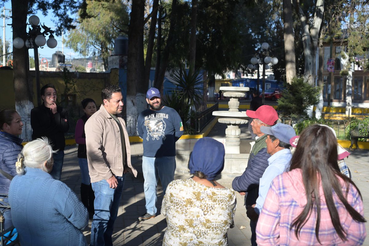 A_Villegas_Men's tweet image. Nada sustituye el diálogo directo con la gente.
Seguimos recorriendo la región, escuchando a las y los pobladores, gestionando #apoyos y haciendo #labor #legislativa, para atender de fondo sus necesidades y generar soluciones reales.
El compromiso es con el #pueblo. 🤝