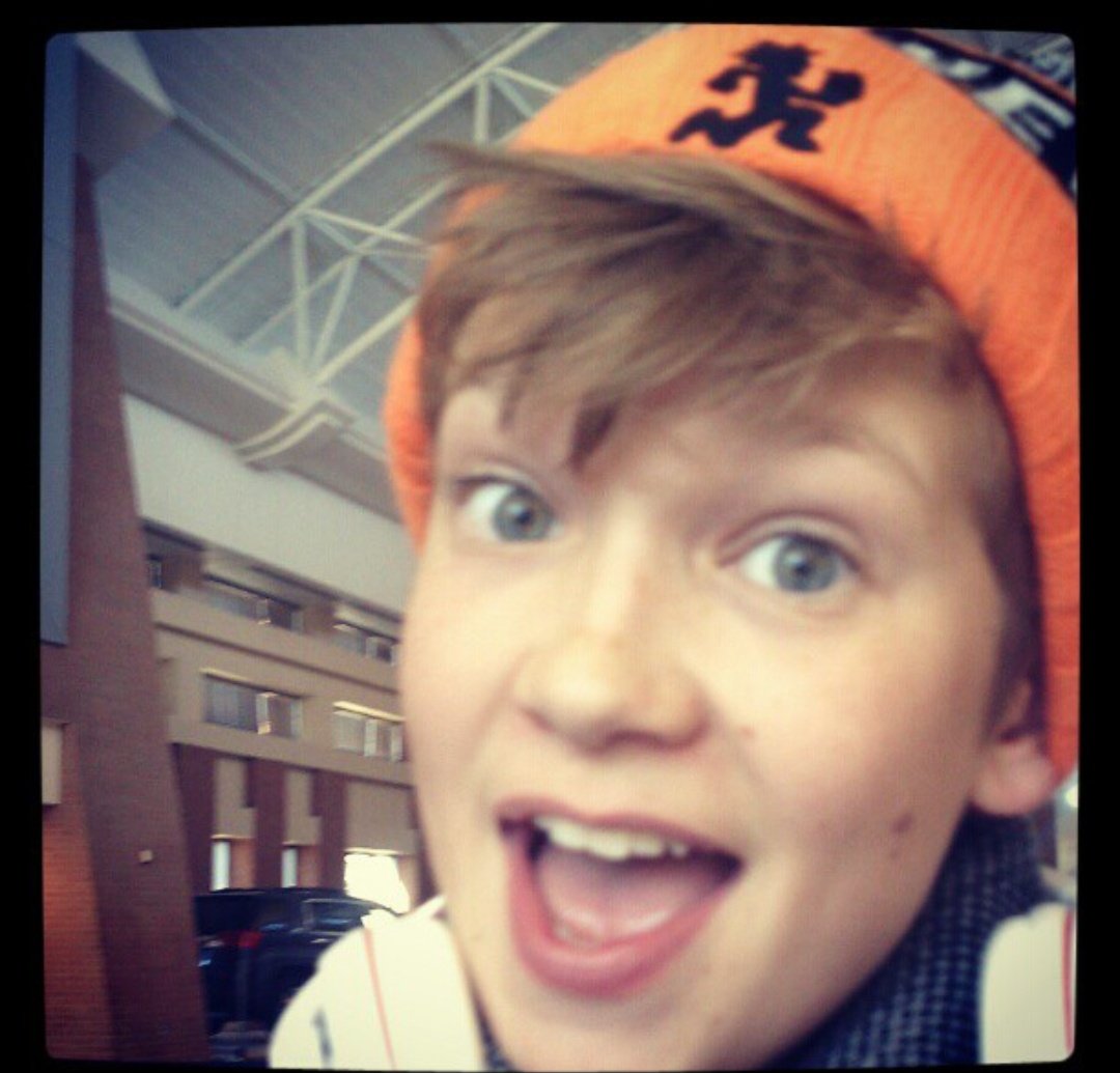 sunsunitaa's tweet image. estoy sensible...