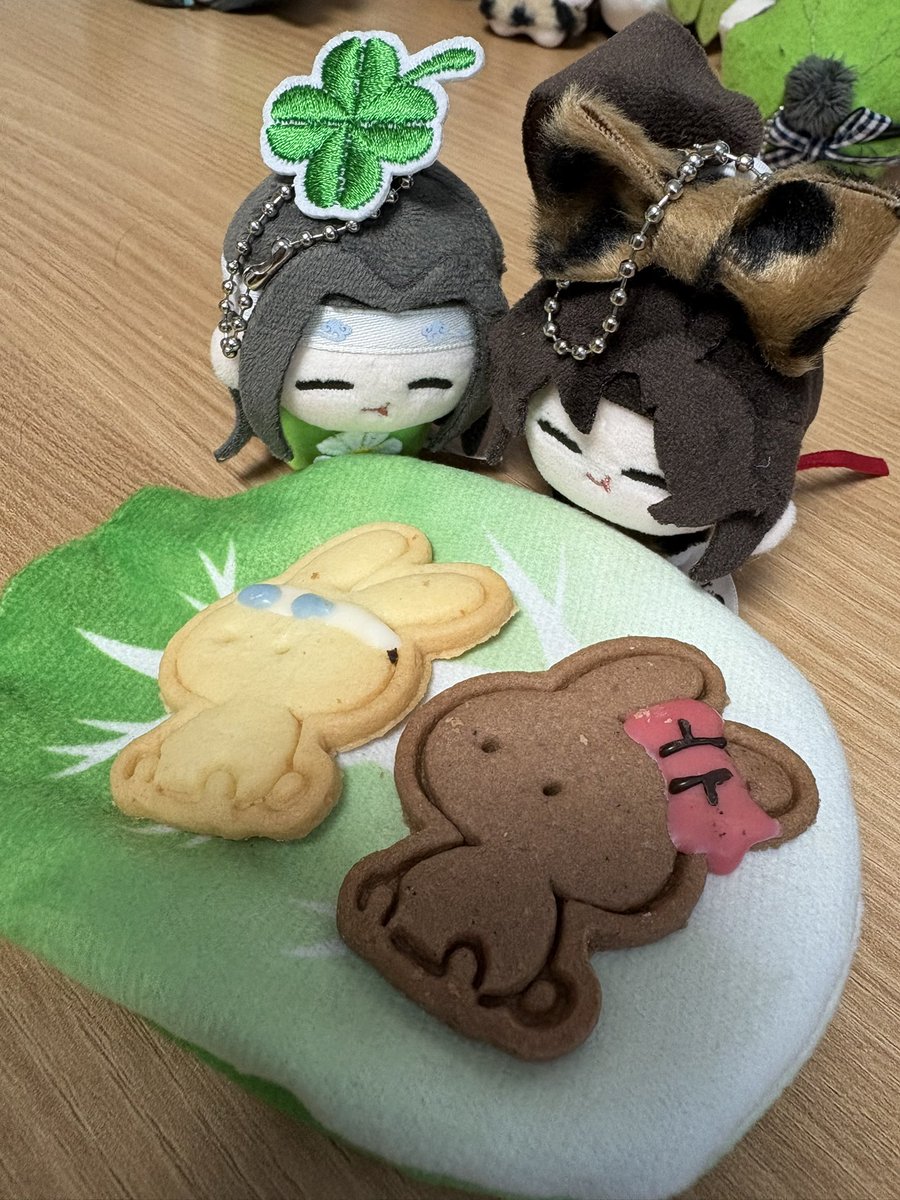 아기들 좀 더 많이먹으래