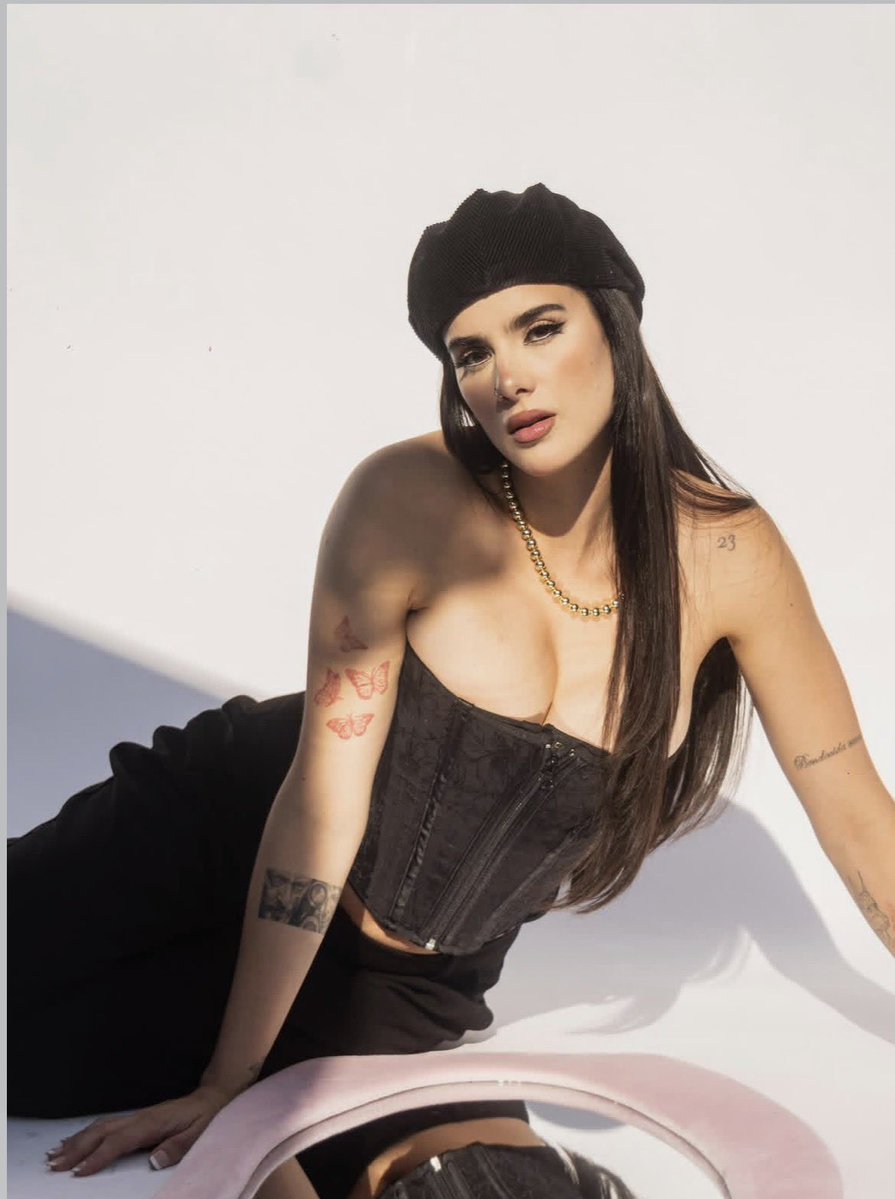 amileth01's tweet image. Porque sólo tú sabes cuánto te costó levantarte cuando te sentías destruida
GALA EN LA MALINCHE 
#GalaMontes